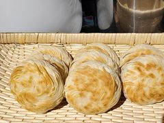 -艳阳天民俗村(公园路店)