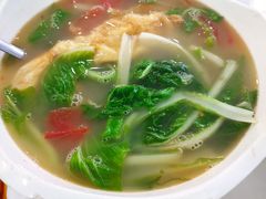 煎蛋时蔬汤-熊猫主题餐厅