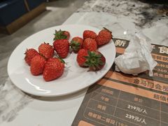 -金马门国际美食百汇(珞喻路店)