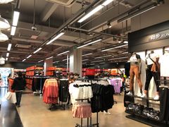 -王府井奥莱临潼小镇(临潼店)