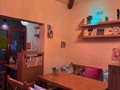 -月亮眼花园餐厅书吧酒吧