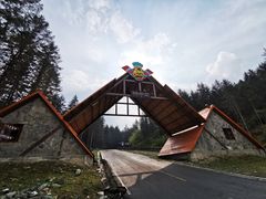 -硗碛藏寨·神木垒景区