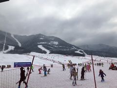 -鳌山滑雪度假区