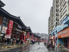 -绳金塔