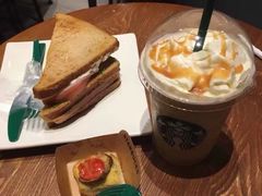 -星巴克(泰安万达店)