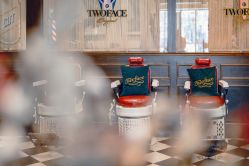 -TWOFACE 双面理发馆