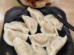 一口鲜胡萝卜鸡蛋饺-万兴楼饺子(中华北大街店)