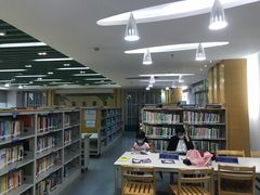 -南山图书馆(常兴路店)