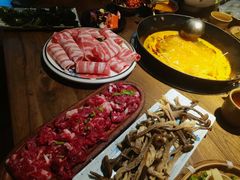 -贵厨酸汤牛肉(小十字店)