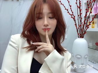 °素颜全靠时时发色撑颜值之 哒粉棕染发推荐|显白发色