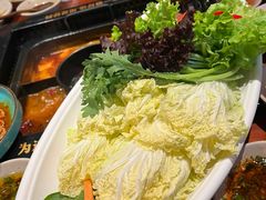 -老牌坊云南鱼豆花火锅(哈西万达店)