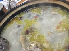 -15年老字号鑫鑫猪肚鸡·椰子鸡海南火锅(兴隆华侨农场店)