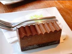 丝滑黑巧慕斯蛋糕-星巴克(广州淘金路店)