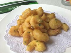 软炸虾仁-闫府私房菜·百年鲁菜(恒隆店)