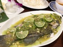 -Dang restaurant (patong phuket)