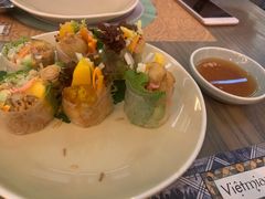 牛油果软壳蟹米纸卷-CHINCHIN 青青·泰国料理(万象食家店)