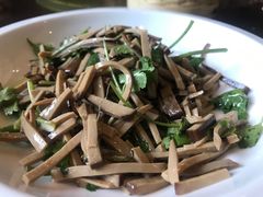 -童年小筑餐厅(申花路店)