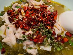 招牌酸菜鱼-港丽餐厅