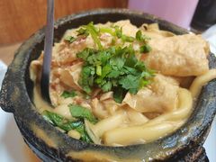 -许西美食一条街