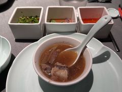 -左庭右院鲜牛肉火锅黑金店(陆家嘴中心店)