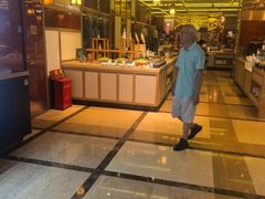 -大中华希尔顿酒店-念自助餐·嗨啤·小龙虾