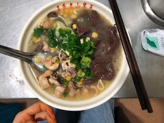 -文山荷鲜居(翠湖店)