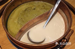 Grandma's Two-Tone Oil Tea