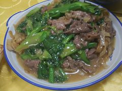 湿炒牛河-辉记潮汕海鲜砂锅粥(市桥店)