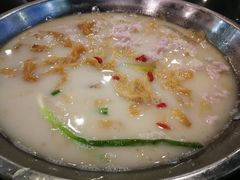 -老来福·非遗酸汤兔(凯旋路店)