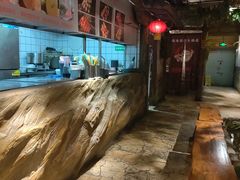 -城墙拐拐火锅(三峡广场黑金冠店)