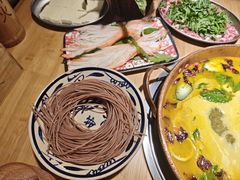 -洱火云南酸菜牛肉火锅(石景山当代商城店)