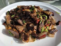 爆炒护心肉-嘎吧锅私家菜馆(新村十区店)