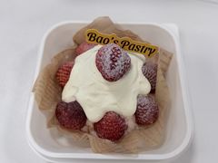 草莓雪顶奶贝蛋糕-鲍师傅糕点(西站店)