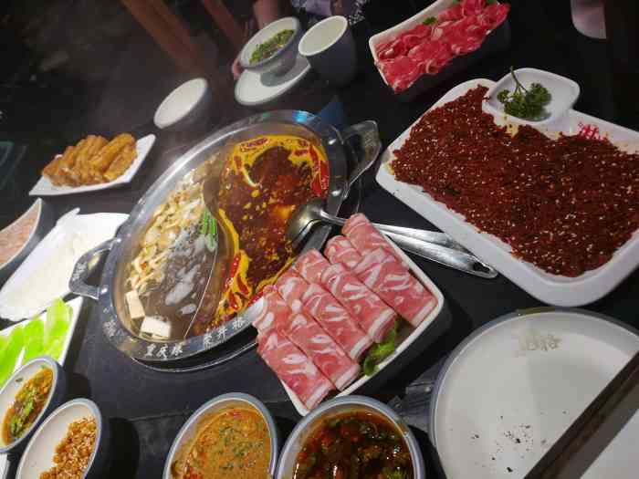 井格重庆火锅(瑞安吾悦广场店)-"环境很好,吾悦广场里的总体都还挺不