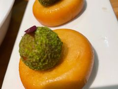 法式鹅肝配葱油小饼-壹零捌道·北京烤鸭(车公庄店)