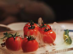 番茄脆菇沙拉-小大董·烤鸭(凤凰汇店)