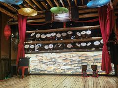 -老滇山寨•云南特色菜•地方菜•民族风情歌舞表演(金碧店)