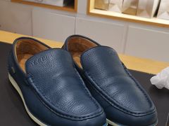 -爱革·奢品·鞋包·衣物·家居(金桥国际商业广场店)