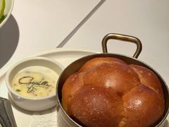 餐前面包黄油-壳里西餐厅Coquille Seafood Bistro(蒙自路店)
