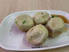 -小杨生煎(金山百联购物中心3楼店)