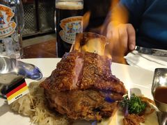 火焰猪肘-1886德国汽车餐厅(外滩十六铺码头店)