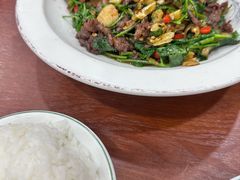 -湖南人家湘菜馆(镇江路店)