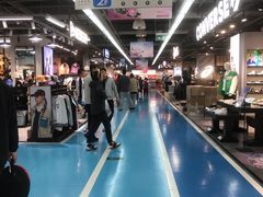 -法雅体育工厂店(皂君庙路店)