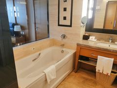 -海创大连科技交流中心(海事大学地铁站店)