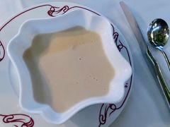 奶油松茸浓汤配蟹钳-马克西姆餐厅(崇文门店)