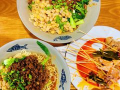 -丁丁猫重庆小面(徐州路店)