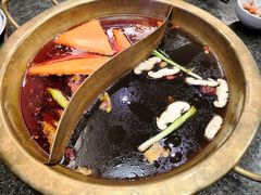 -小天鹅火锅·一线江景洪鼎旗舰店(洪崖洞店)