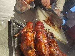 -上海枇杷烤鸭(燕丰商场店)