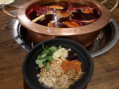 -馋虫重庆火锅(玉林南街店)