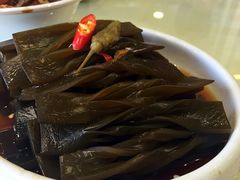 酸辣海带-添福来墨鱼饺子 · 海鲜东北菜(大连星海·黄浦路店)